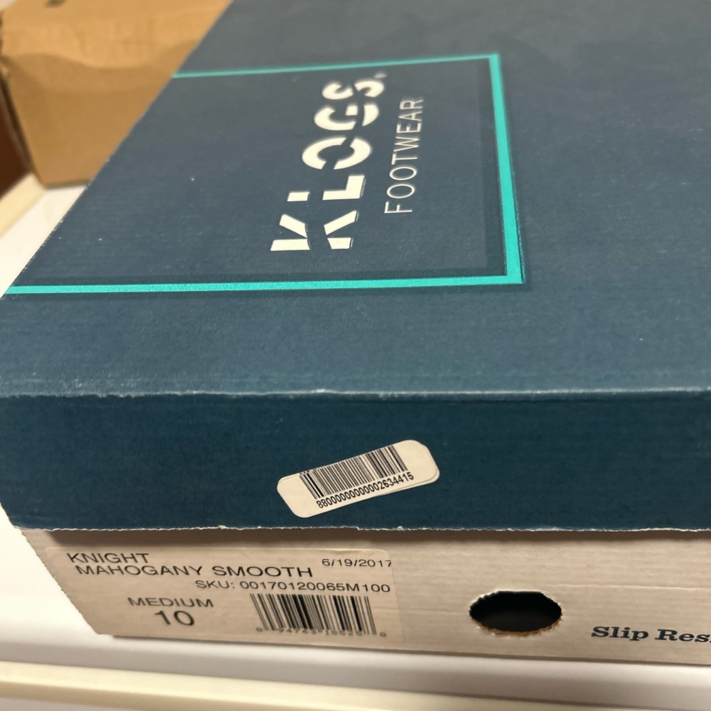 Klogs Men's Mahogany Smooth Slip-Ons
